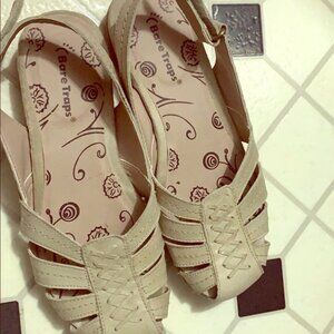 Bare Traps Super Comfty Sandals
